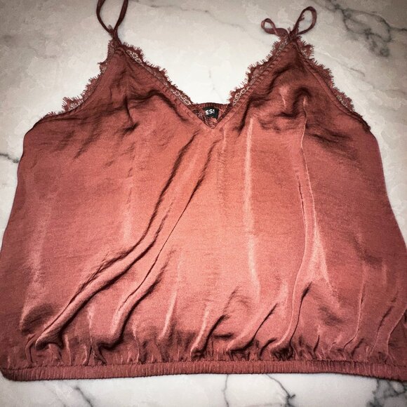 Express lace trimmed cami - Picture 1 of 3